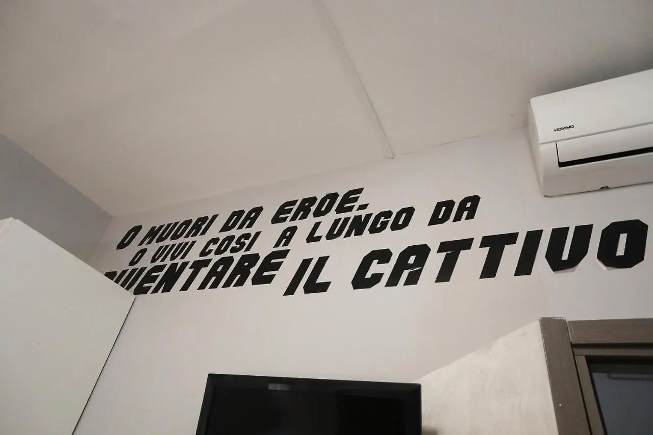 Movie Home Guesthouse Rome